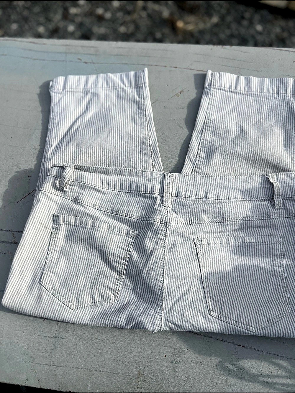 d.jeans Greige White Striped High Rise Capri Pants Size 12